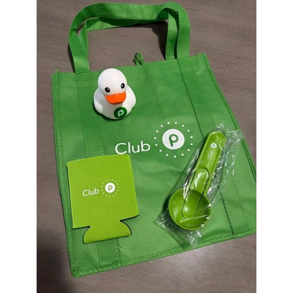 Publix Set Duck Bag and more